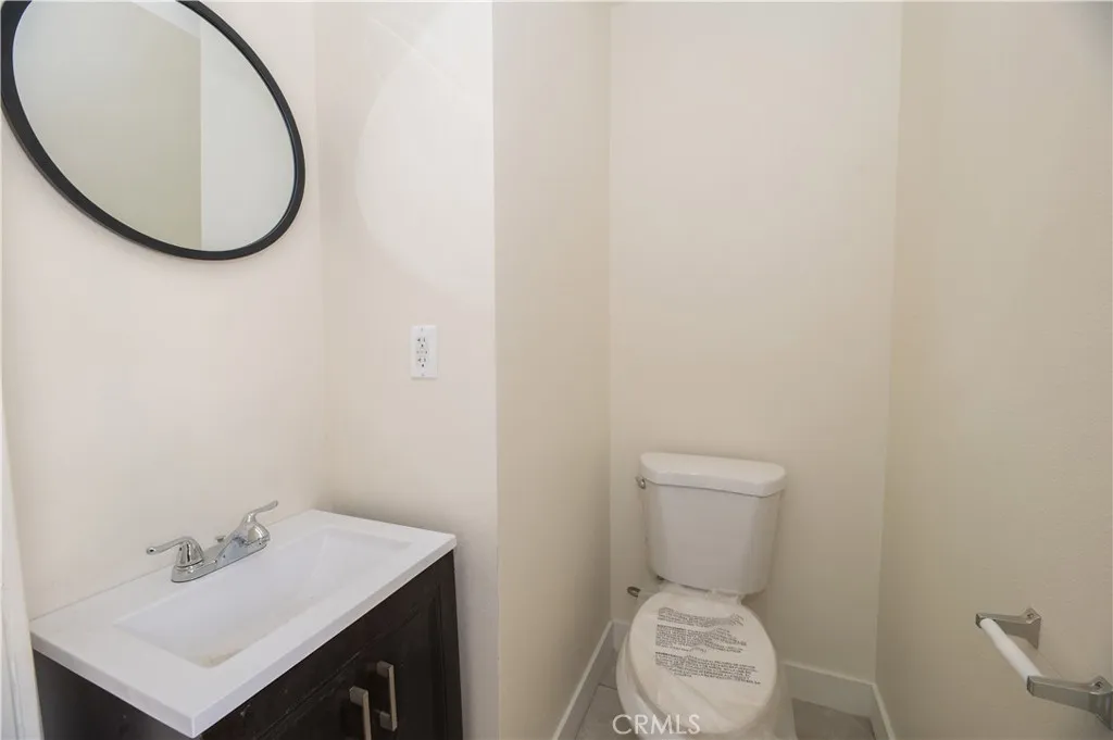 5017 Clara Street, Cudahy, California 90201 home-pic-9