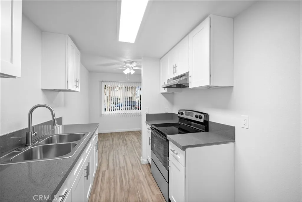 2709 S Baker Street, Santa Ana, California 92707 home-pic-9