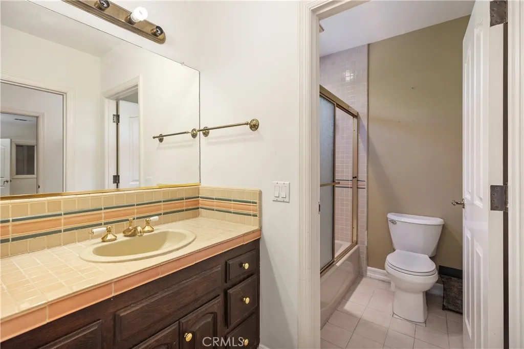 3211 E Mandeville Place, Orange, California 92867 home-pic-29