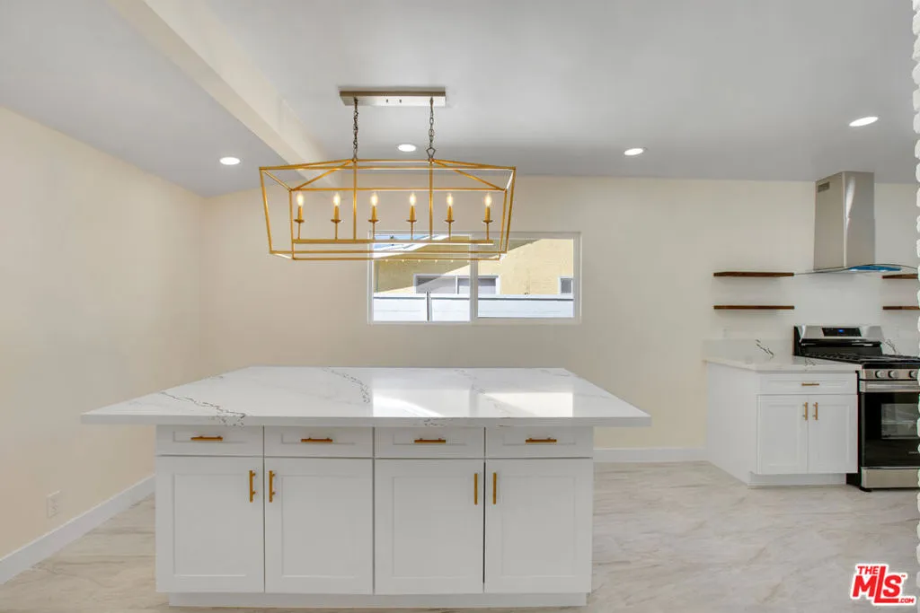 18800 Cohasset Street, Reseda, California 91335 home-pic-7