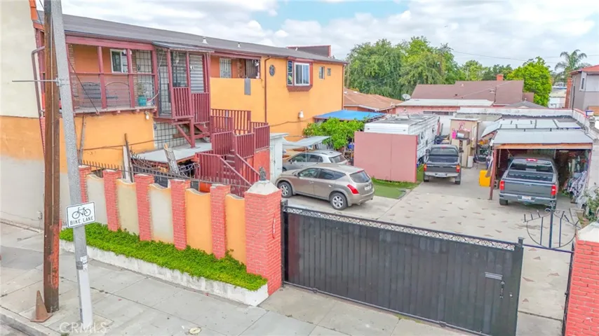 923 W Rosecrans Avenue, Compton, California 90222