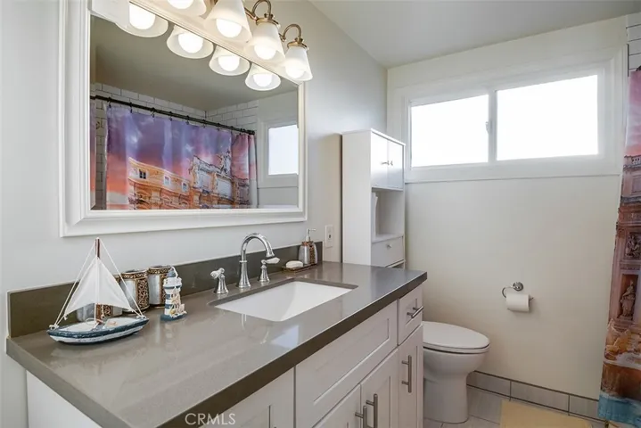 231 Longfellow Avenue, Hermosa Beach, California 90254