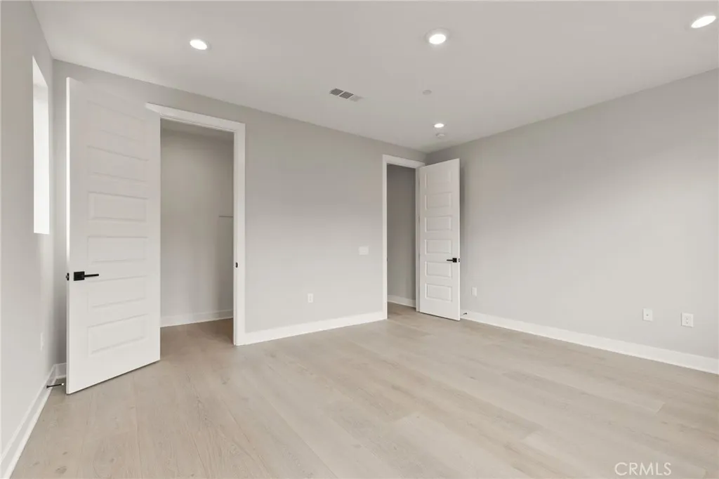 204 Stage, Irvine, California 92618 home-pic-20