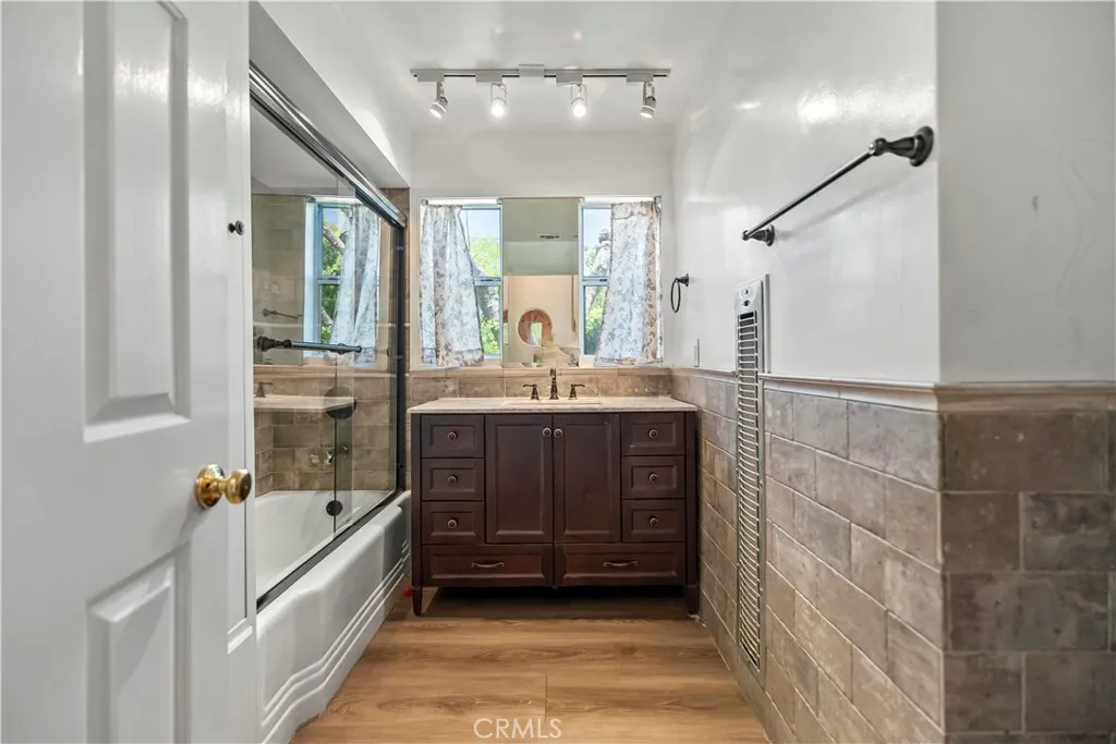 7008 Hawarden Drive, Riverside, California 92506 home-pic-61