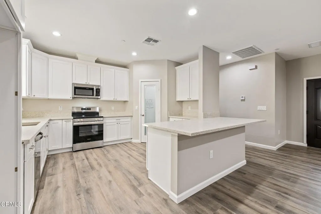 40719 E 171st Street Street E, Lake Los Angeles, California 93535 home-pic-14