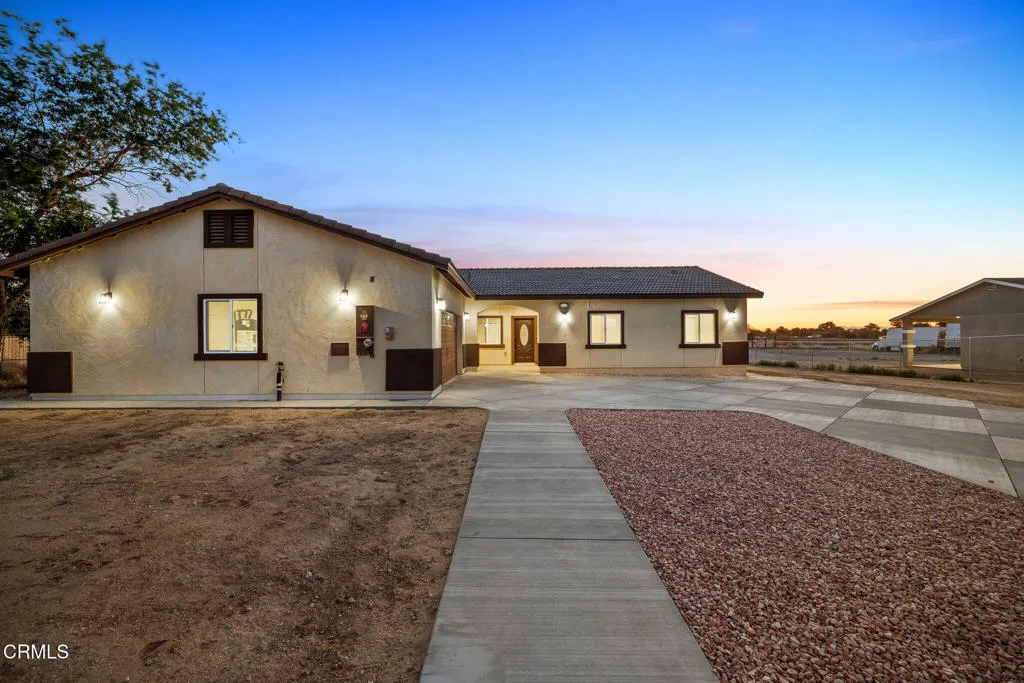 40719 E 171st Street Street E, Lake Los Angeles, California 93535 home-pic-3