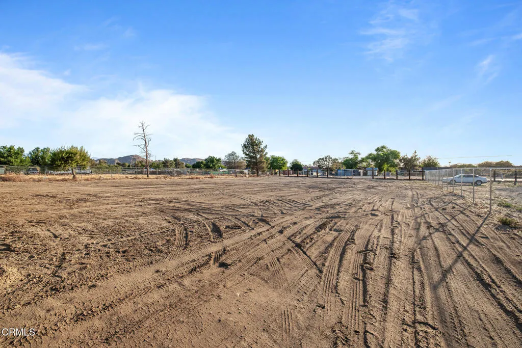 40719 E 171st Street Street E, Lake Los Angeles, California 93535 home-pic-33