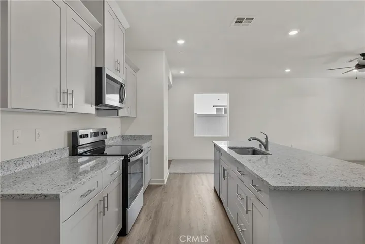 817 Longhorn Drive, San Jacinto, California 92582