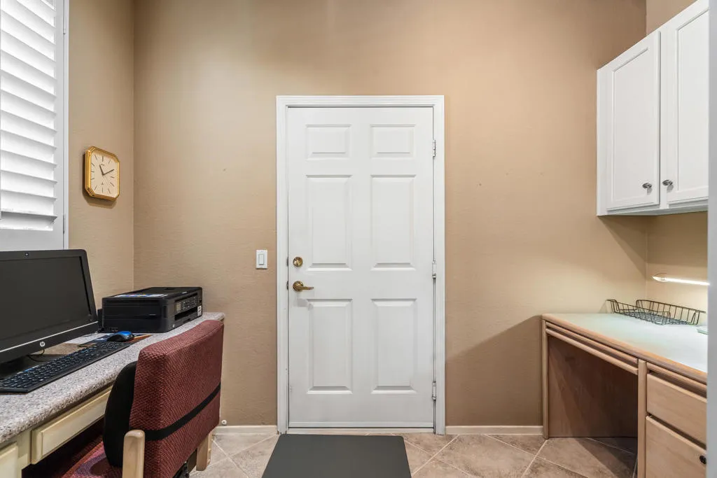 80435 Muirfield Drive, Indio, California 92201 home-pic-24