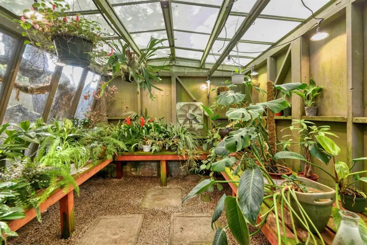 GREENHOUSE