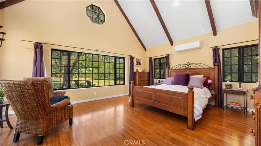 2304 Rosedale Curve, Upland, California 91784