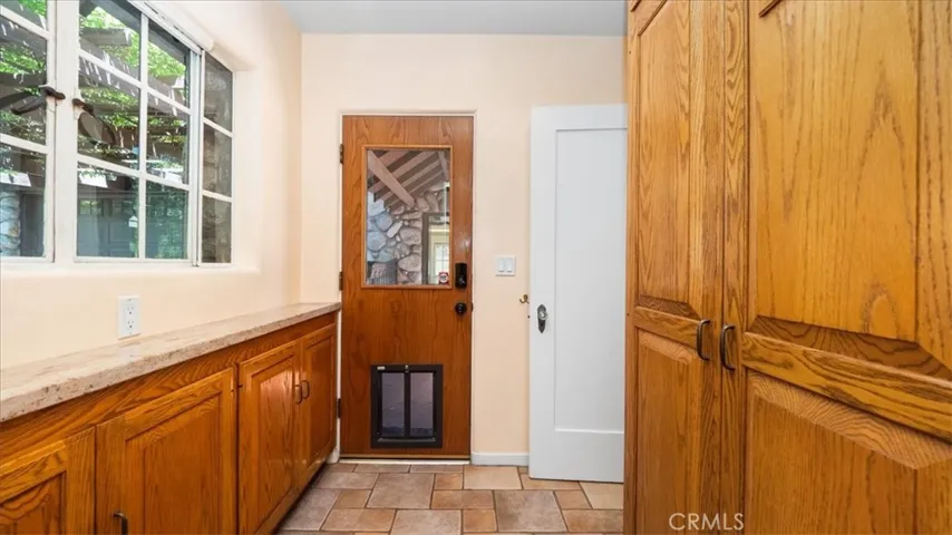 2304 Rosedale Curve, Upland, California 91784