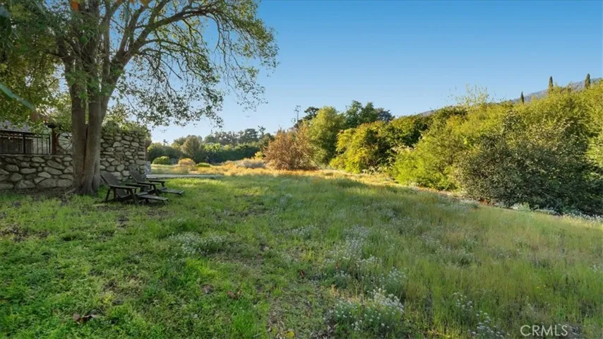 2304 Rosedale Curve, Upland, California 91784