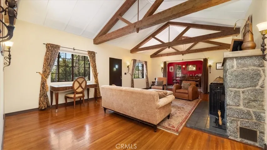 2304 Rosedale Curve, Upland, California 91784