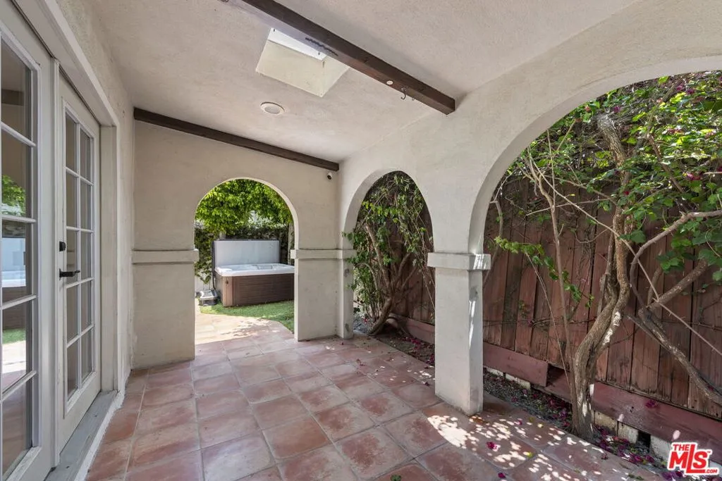 7262 Willoughby Avenue, Los Angeles, California 90046 home-pic-11