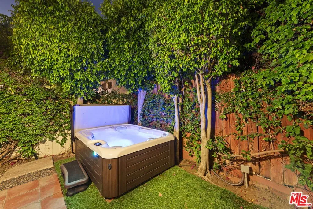 7262 Willoughby Avenue, Los Angeles, California 90046 home-pic-12