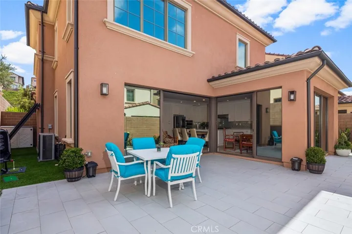 107 Tritone, Irvine, California 92602