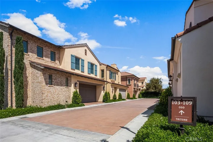 107 Tritone, Irvine, California 92602
