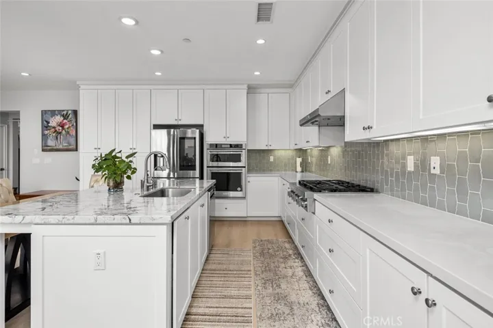 107 Tritone, Irvine, California 92602