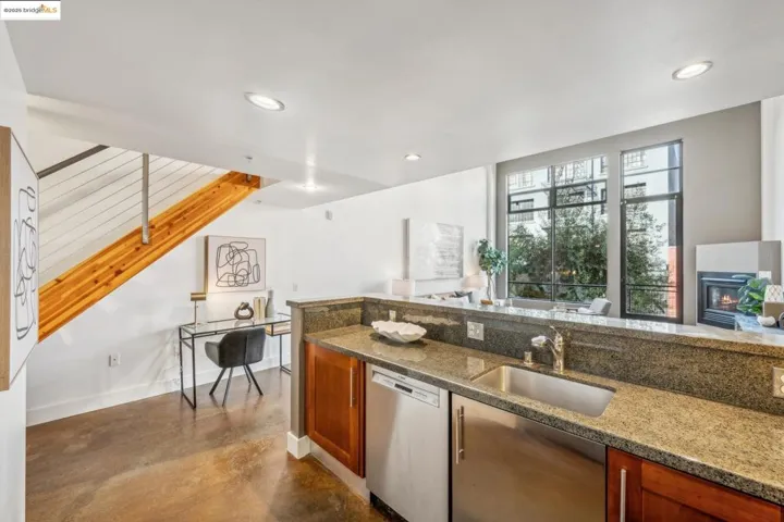 200 Townsend St 4, San Francisco, California 94107
