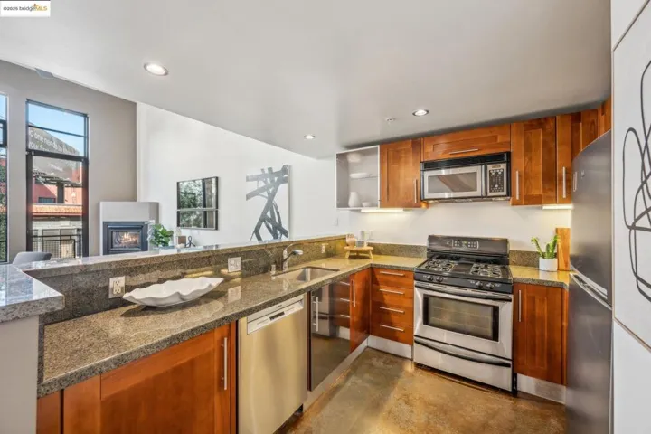 200 Townsend St 4, San Francisco, California 94107