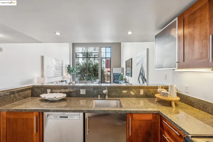 200 Townsend St 4, San Francisco, California 94107