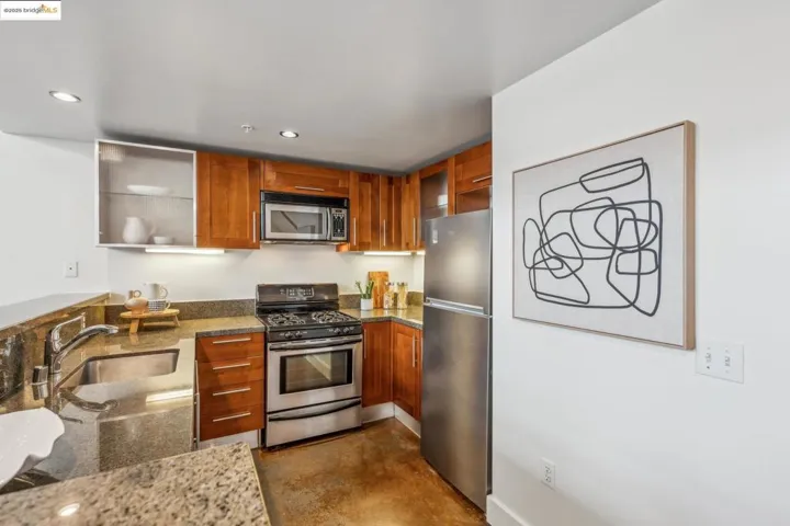 200 Townsend St 4, San Francisco, California 94107