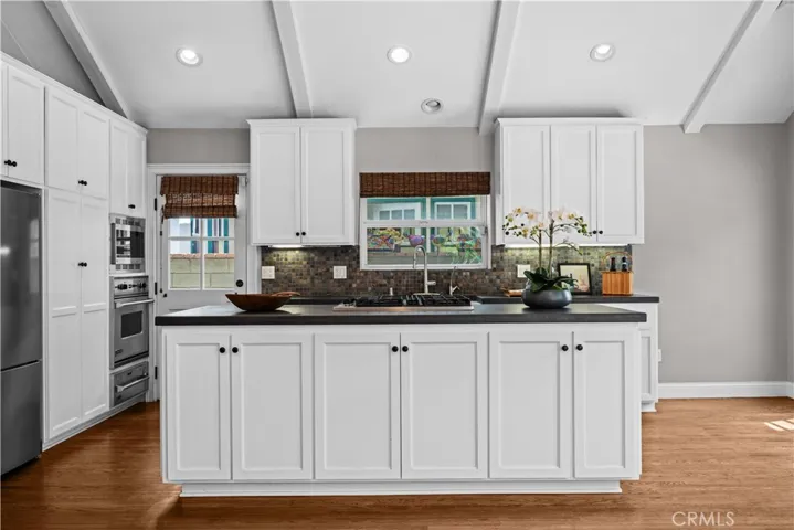 263 Ginevra, Long Beach, California 90803