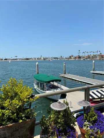263 Ginevra, Long Beach, California 90803