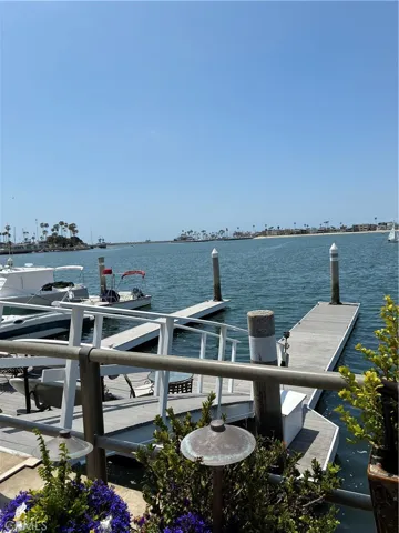263 Ginevra, Long Beach, California 90803