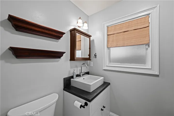 263 Ginevra, Long Beach, California 90803