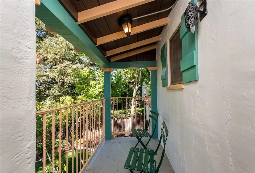 611 E Mountain Street, Glendale, California 91207 home-pic-34