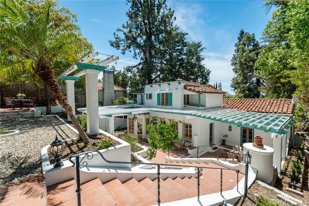 611 E Mountain Street, Glendale, California 91207 home-pic-72