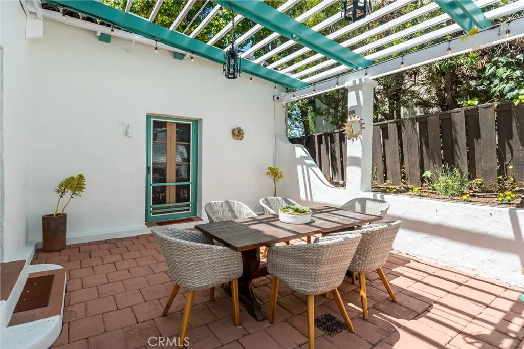 611 E Mountain Street, Glendale, California 91207 home-pic-64