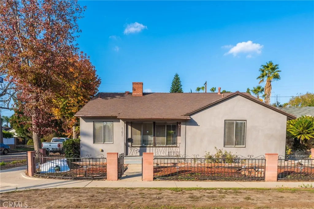 14027 Wyandotte Street, Van Nuys, California 91405 home-pic-1