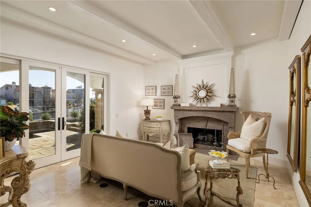 16111 Santa Barbara Lane, Huntington Beach, California 92649 home-pic-14