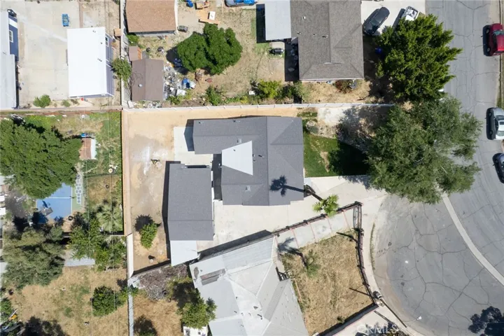 8332 Cherimoya Avenue, Fontana, California 92335