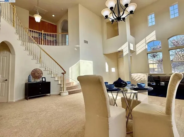 3017 Roslyn Drive, Modesto, California 95355