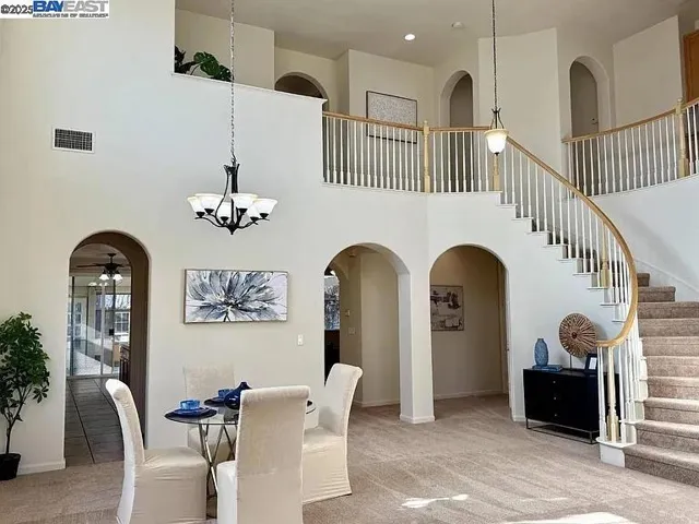 3017 Roslyn Drive, Modesto, California 95355