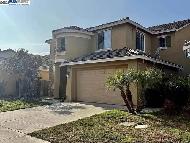 3017 Roslyn Drive, Modesto, California 95355