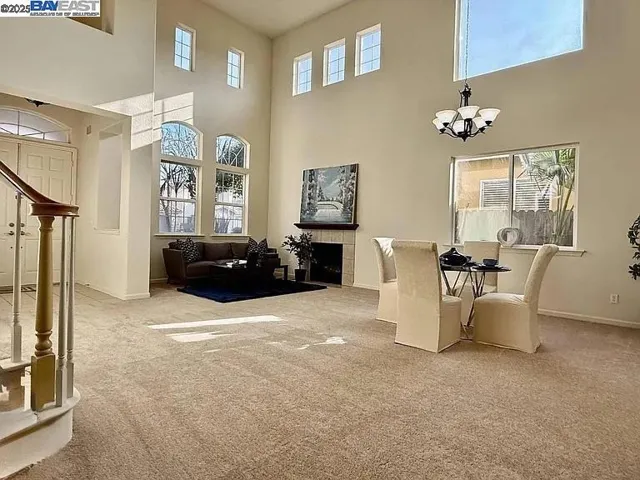 3017 Roslyn Drive, Modesto, California 95355