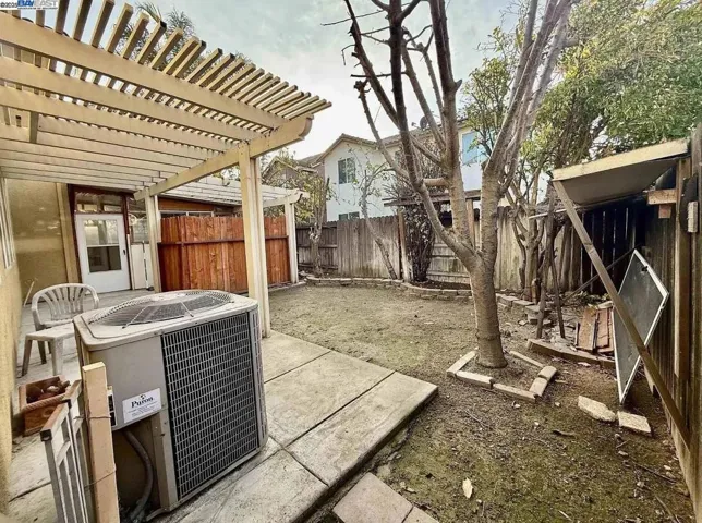 3017 Roslyn Drive, Modesto, California 95355