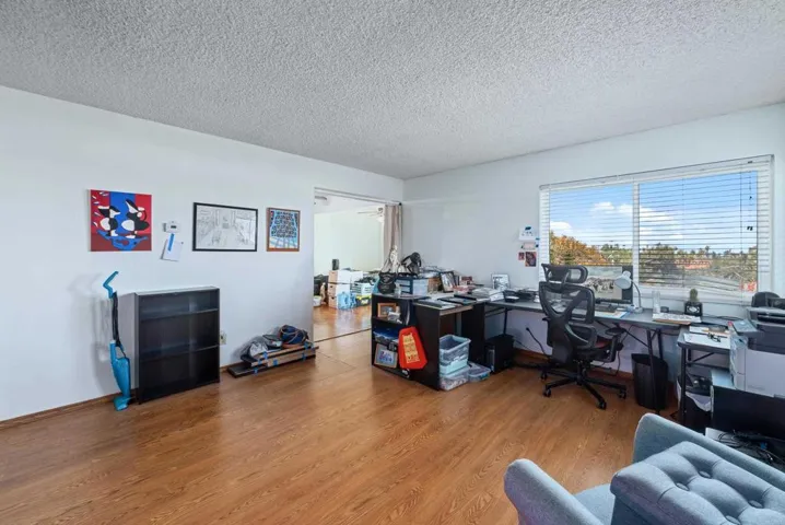 Unit 4  Interior
