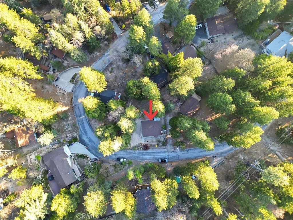 32159 Cove Circle, Running Springs, California 92382 home-pic-19