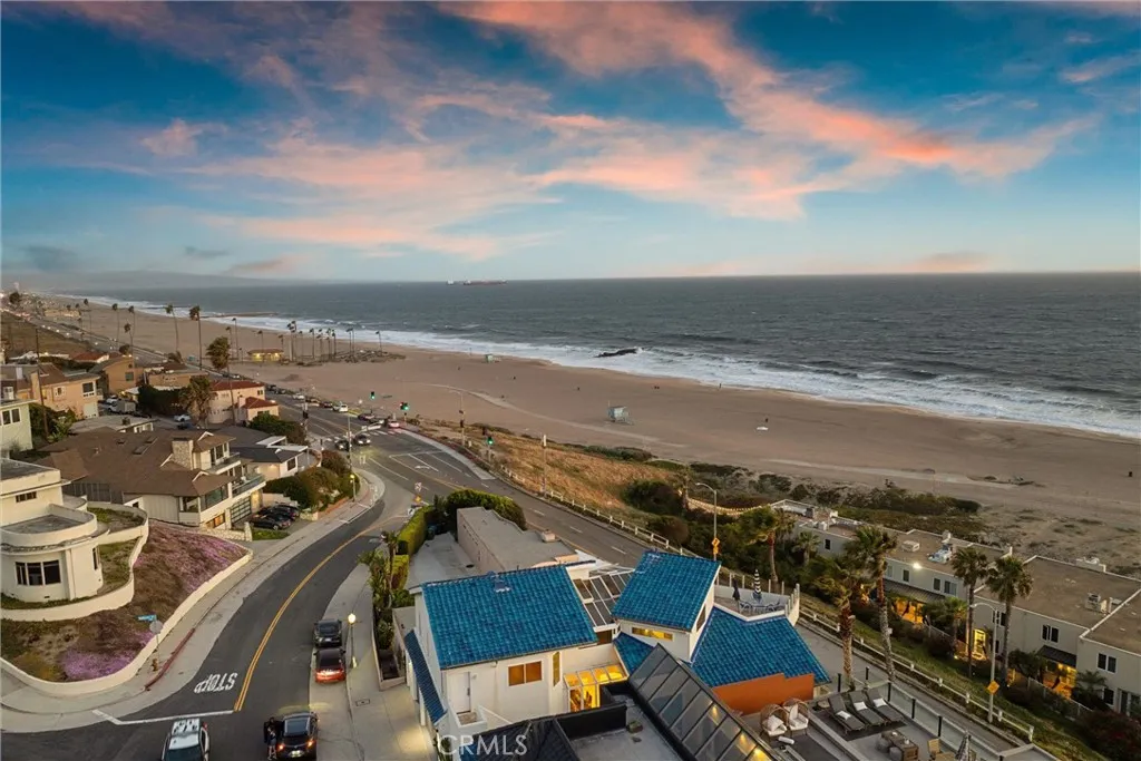 7335 Vista Del Mar Lane, Playa Del Rey, California 90293 home-pic-0