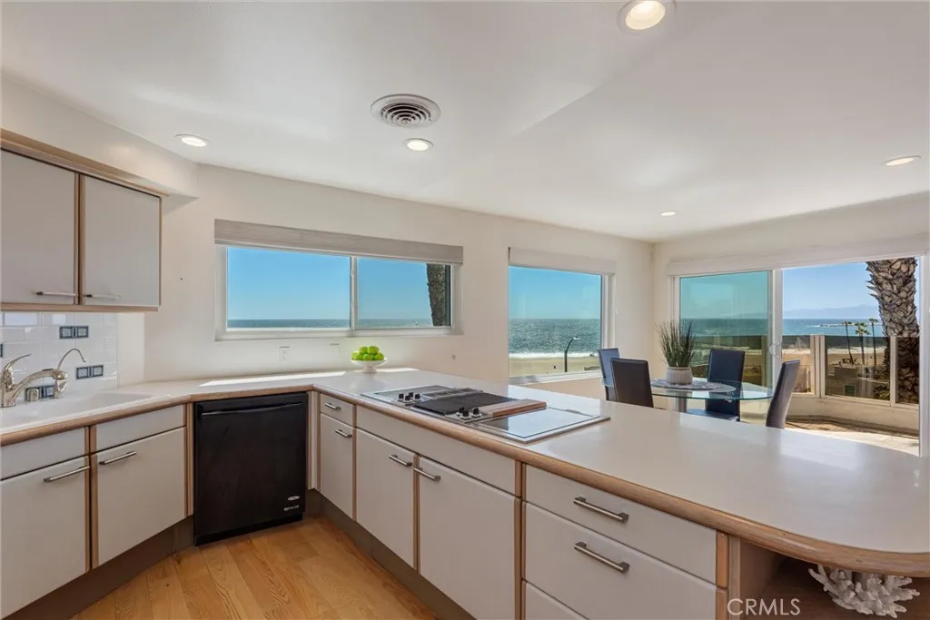 7335 Vista Del Mar Lane, Playa Del Rey, California 90293 home-pic-14