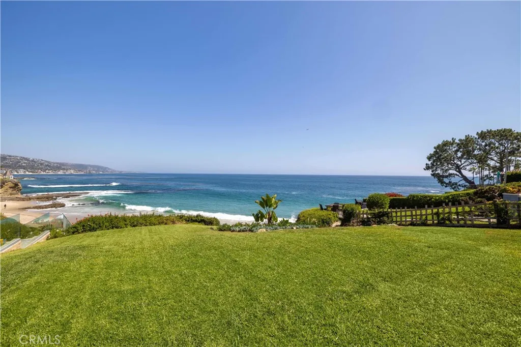 1041 Marine Drive, Laguna Beach, California 92651 home-pic-0
