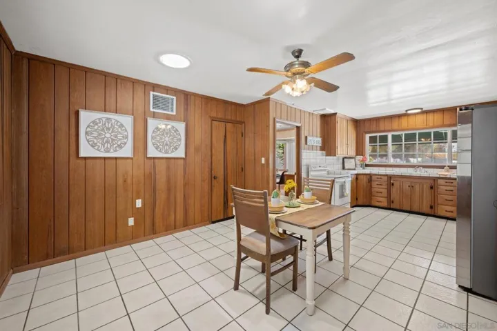 3335 Evergreen Rd, Bonita, California 91902