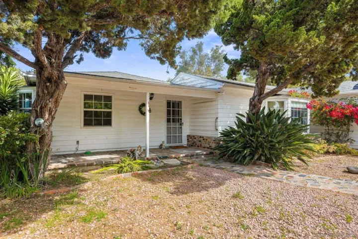 3335 Evergreen Rd, Bonita, California 91902