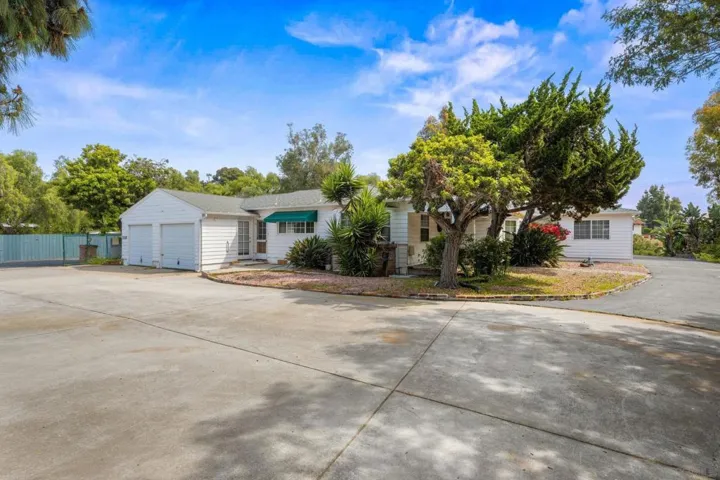 3335 Evergreen Rd, Bonita, California 91902